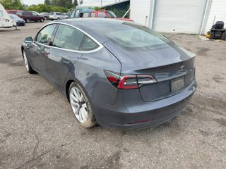 2020 Tesla Model 3 Performance - Exterior Rear Left Corner Image